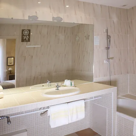 Des Citronniers Otel 3*