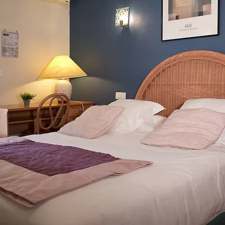 Hotel Des Citronniers 3*